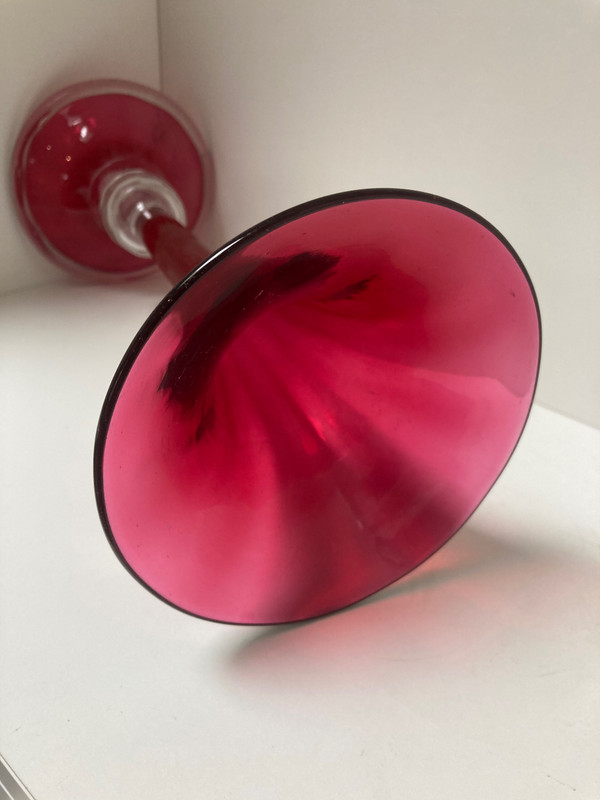 Vaso a cono rosso
