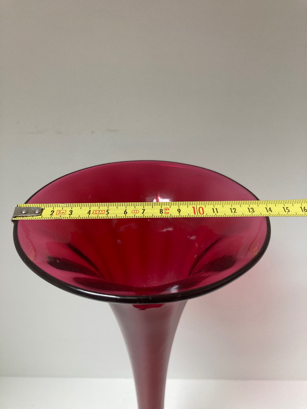 Vaso a cono rosso