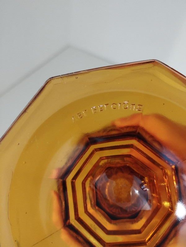 Pair of vases from theVal-Saint-Lambert crystal glassworks