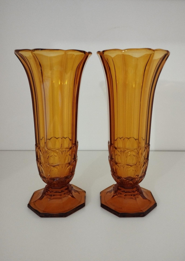 Pair of vases from theVal-Saint-Lambert crystal glassworks