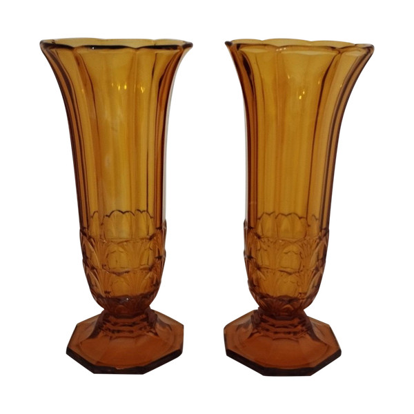 Pair of vases from theVal-Saint-Lambert crystal glassworks