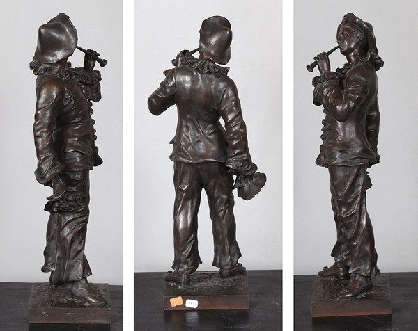 Bronze XIX°, 46 cm, signé : Charles ANFRIE 1833/1905, Pierrot troubadour