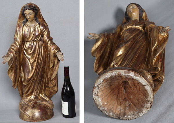 Large 18th century Virgin Mary, 67 cm, carved in gilded wood with gold leaf and polychrome.