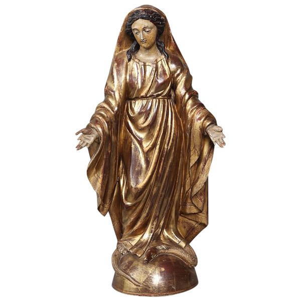 Large 18th century Virgin Mary, 67 cm, carved in gilded wood with gold leaf and polychrome.
