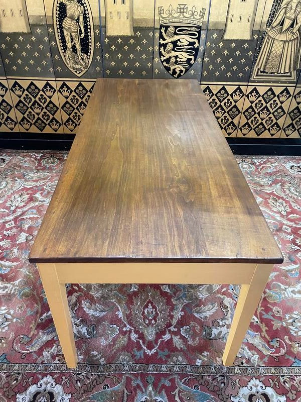 Table de ferme pieds fuseaux Doré - Or