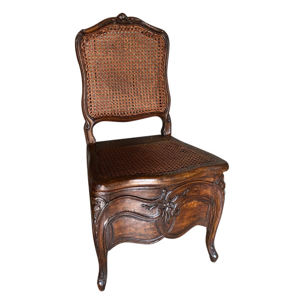 Louis XV commode chair from the 18th century in walnut