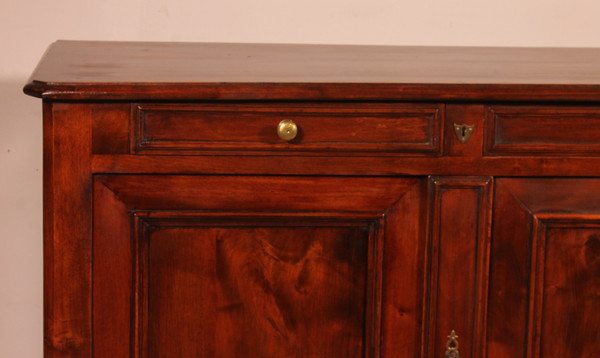 Buffet in noce del XIX secolo