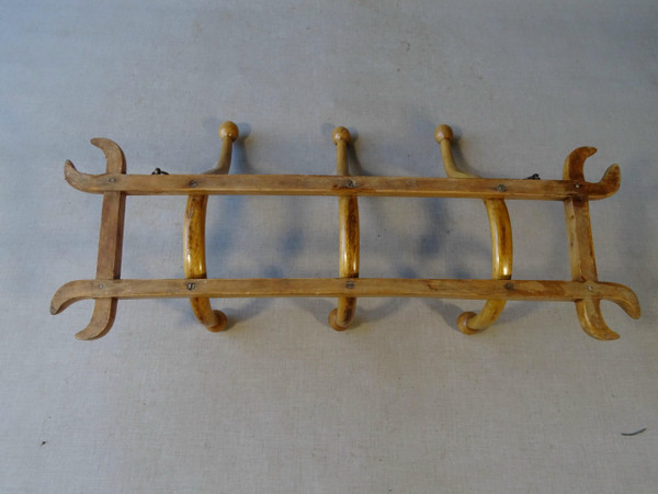 Appendiabiti e cappelliera di Fischel in legno curvato 1900 tinto faggio naturale