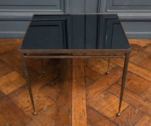 Beistelltisch am Ende des Sofas, 1960, goldfarbene Metall-Kugelfüße aus Rauchglas