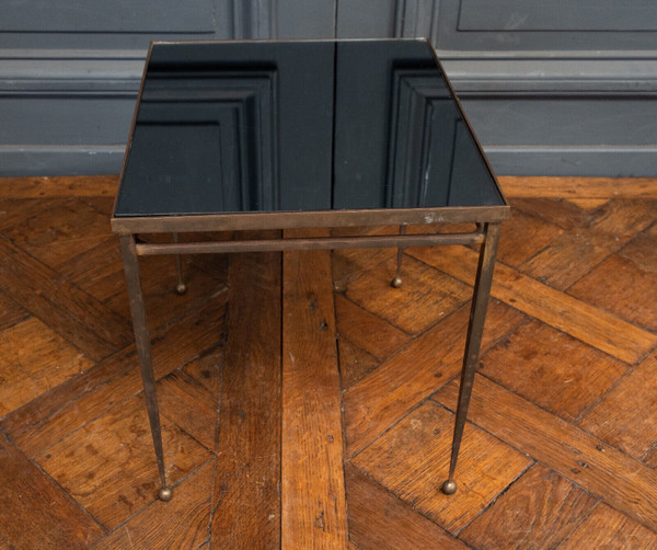 Beistelltisch am Ende des Sofas, 1960, goldfarbene Metall-Kugelfüße aus Rauchglas