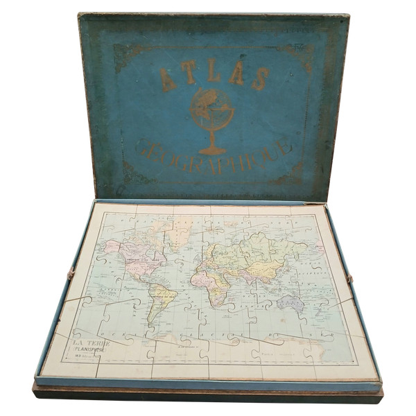 Atlas géographique en puzzle