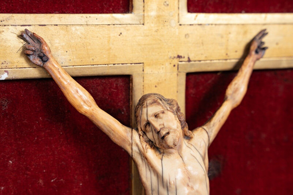 17th century crucifix hand carved gilded wooden frame decorated with flowers