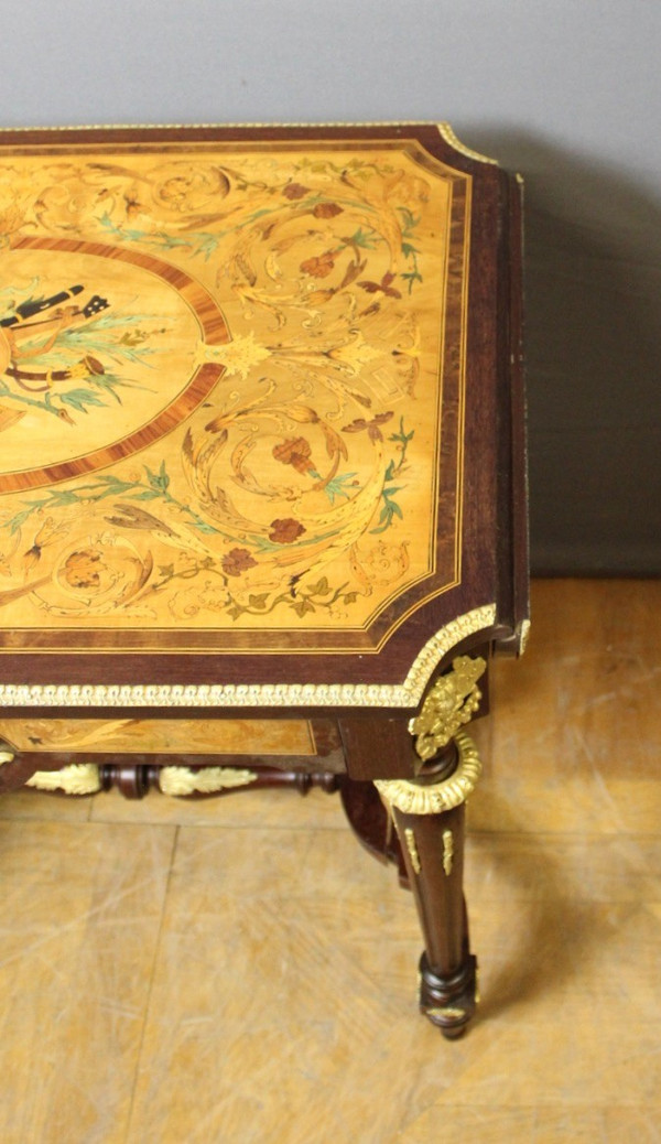 Table De Milieu Napoléon III En Marqueterie Vers 1880