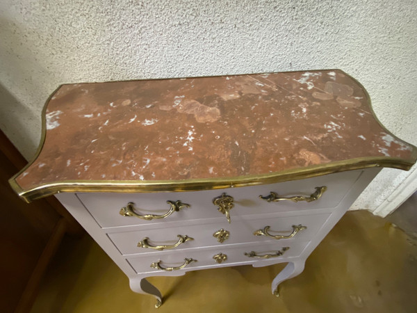 Kommode im Stil von Louis XV