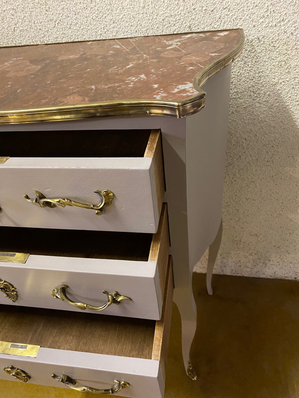 Kommode im Stil von Louis XV