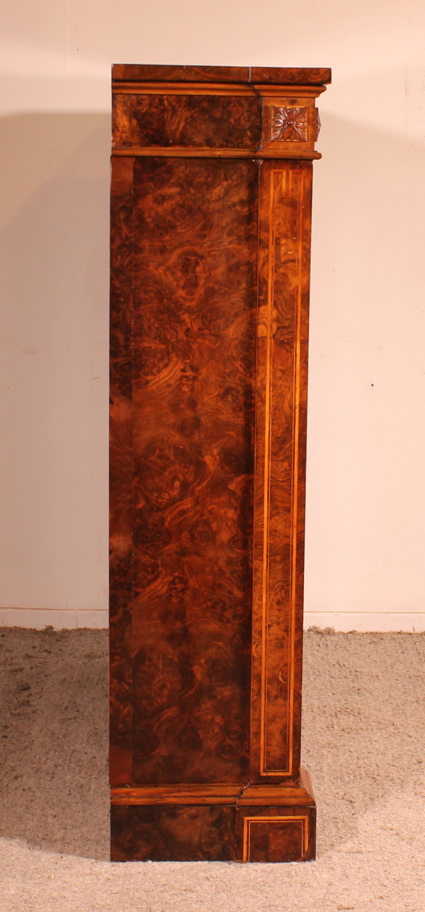 Open Bookcase In Burl Walnut Circa 1820