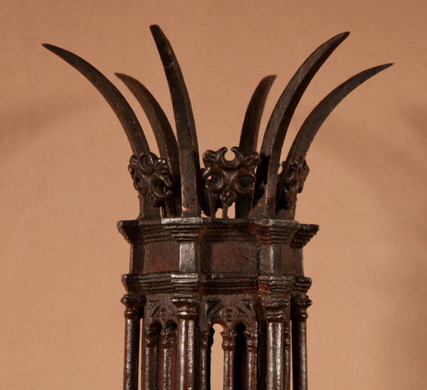 A Magnificent Pair Of Very Fine Cast Iron Divine Small Lamps / Lanterns In White Metal
