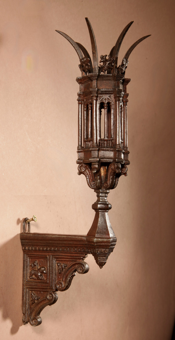 A Magnificent Pair Of Very Fine Cast Iron Divine Small Lamps / Lanterns In White Metal