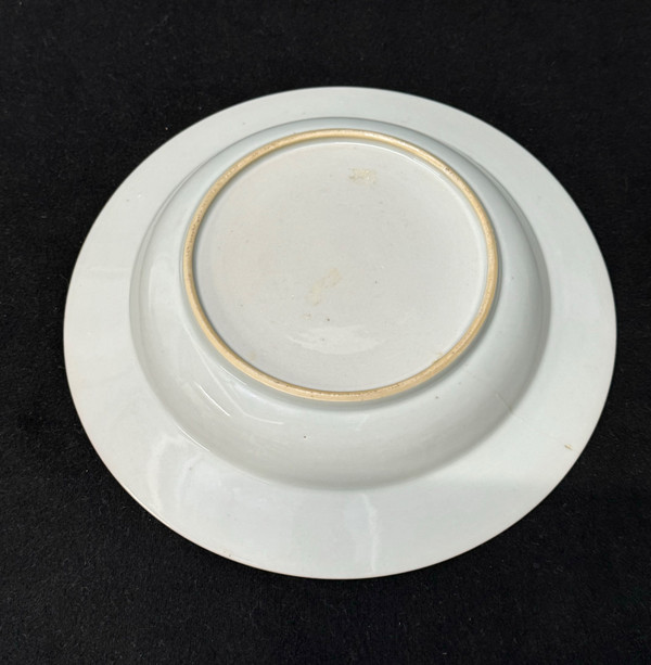 Piatto in porcellana cinese con disegno di armoriale
