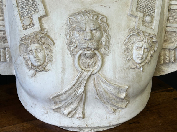 Grande ritratto di imperatore romano con corazza - Scultura in gesso del XX secolo