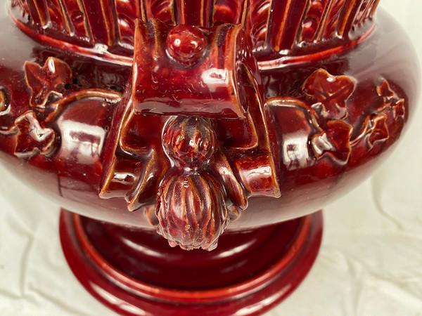 Complete with red glazed ceramic planter on column