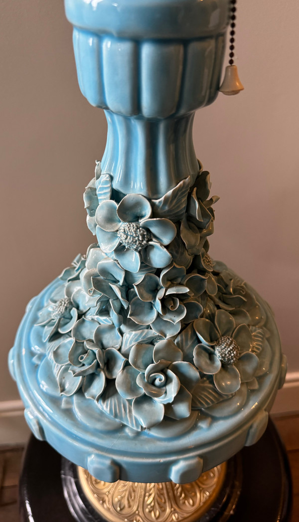 Importante e bella lampada in ceramica Art Nouveau