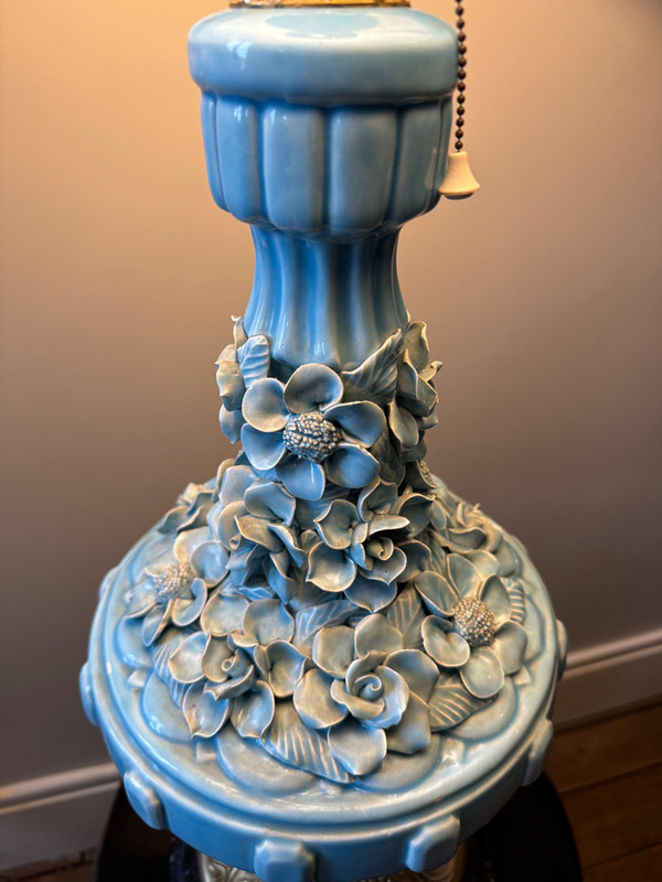 Importante e bella lampada in ceramica Art Nouveau