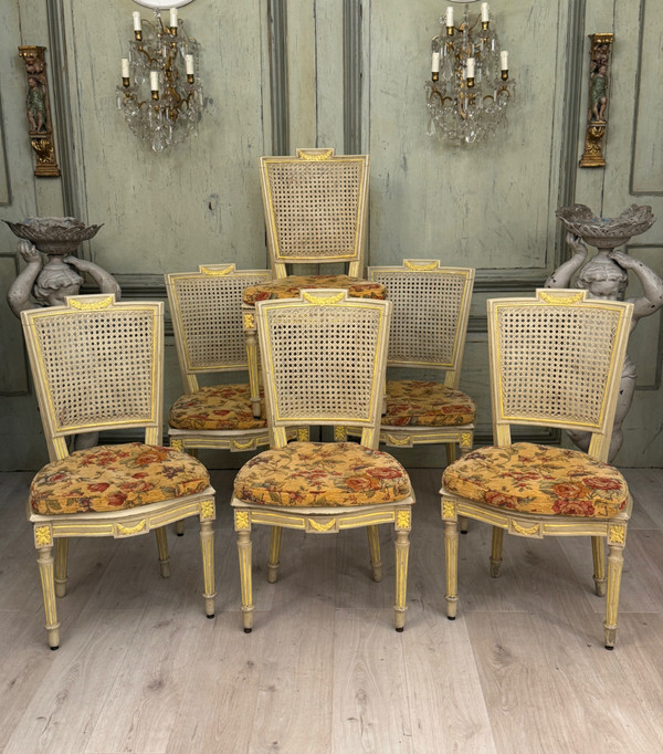 Mobilier De Salon En Bois Laqué d'Epoque Louis XVI, Vers 1780