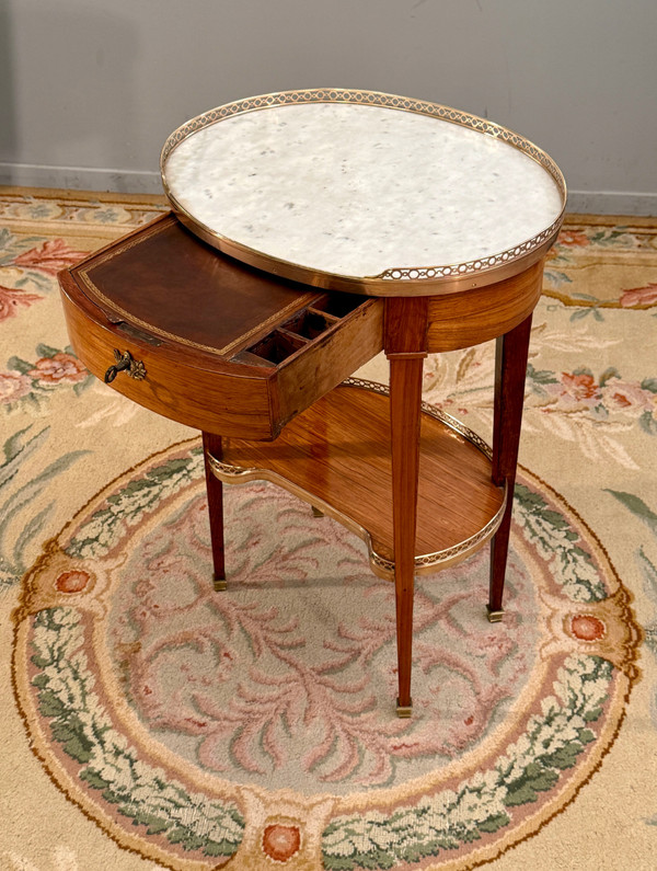 Etienne Avril, Table De Salon Ecritoire Estampillée d'Epoque Louis XVI Um 1780