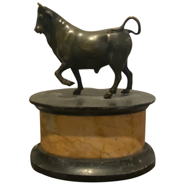 Skulptur - Bronze - Vorbeiziehender Stier - J. Bologna - Italien - 18. Jahrhundert