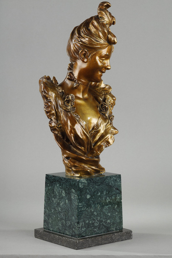 Busto di giovane donna della Belle Epoque di Victor Léopold BRUYNEEL