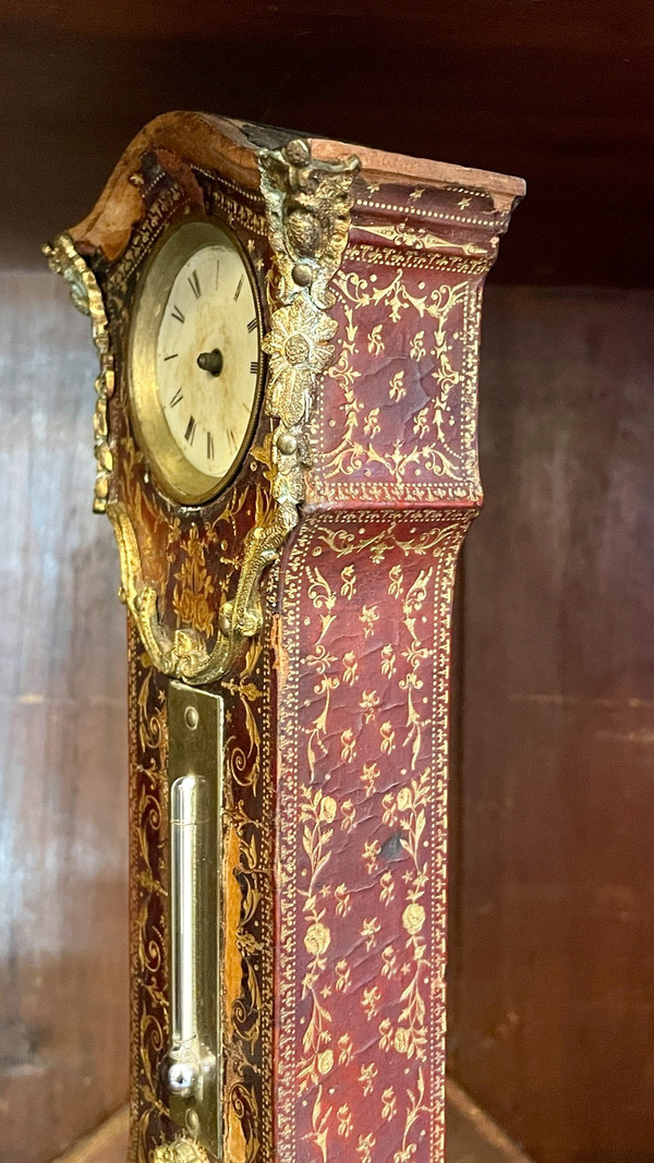 Orologio da tavolo, termometro e barometro, pelle goffrata e dorata, XIX secolo