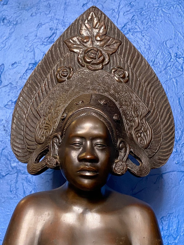 Scultura in bronzo - Busto balinese - Bien Hoa - Vietnam - XX secolo