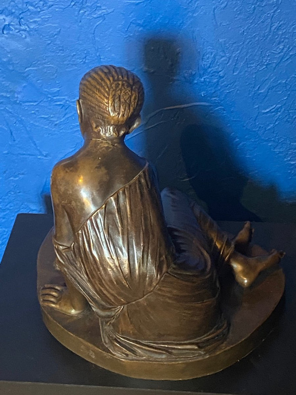 Scultura in bronzo - Suonatore di astragali - Gg/susse - Francia - XIX secolo