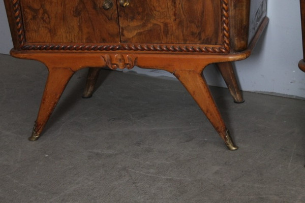 Antica Coppia comodini 1945 art deco noce. Milano . Top in vetro . Mis 70 x 33 x h 62 