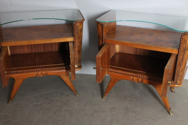 Antica Coppia comodini 1945 art deco noce. Milano . Top in vetro . Mis 70 x 33 x h 62 