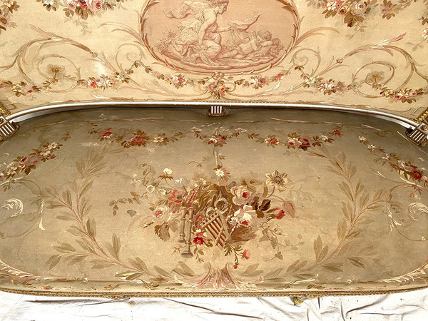 Louis XVI style bench seat, white lacquered and gilded wood, upholstered with tapestry
