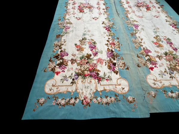 PAIR OF EARLY 19TH CENTURY HAND-WOVEN AUBUSSON TAPESTRIES WITH FLORAL DECORATION