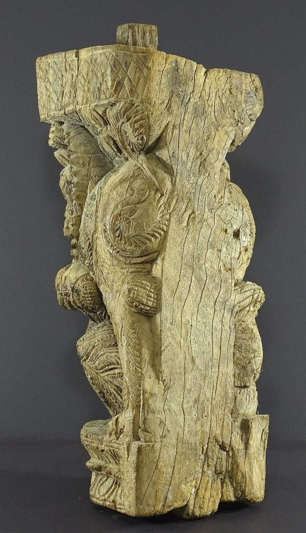 Inde, Région Du Tamil Nadu, XVIIème-XVIIIème, élément d'Architecture En Bois Figurant Un Yali. 