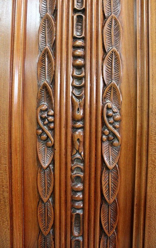 Mobile regionale a quattro porte, in ciliegio biondo, periodo Luigi XV - 1810 - 1820