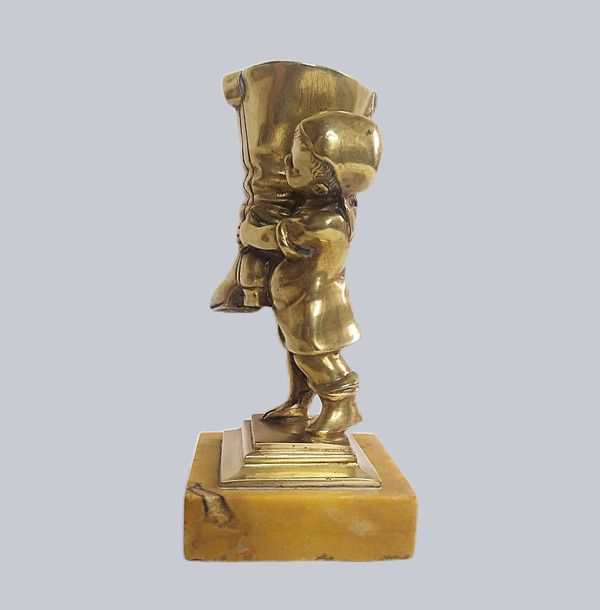 Stivale porta fiammiferi con scultura in bronzo delle Sette Leghe 