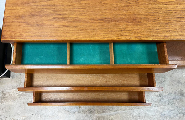 Vintage Scandinavian teak sideboard 1950/1960