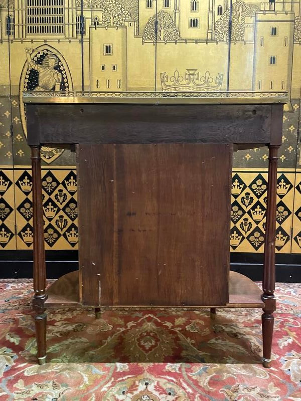 Console d'entrée de style Louis XVI en acajou