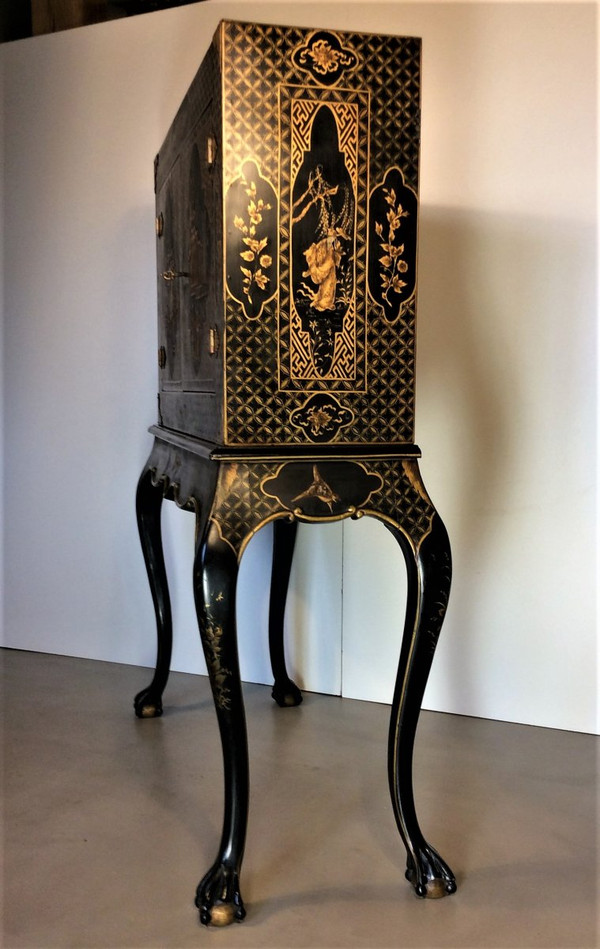 25% DISCOUNT UNTIL 11/30 - Black and Gold Lacquer Cabinet - Early 20th Century
