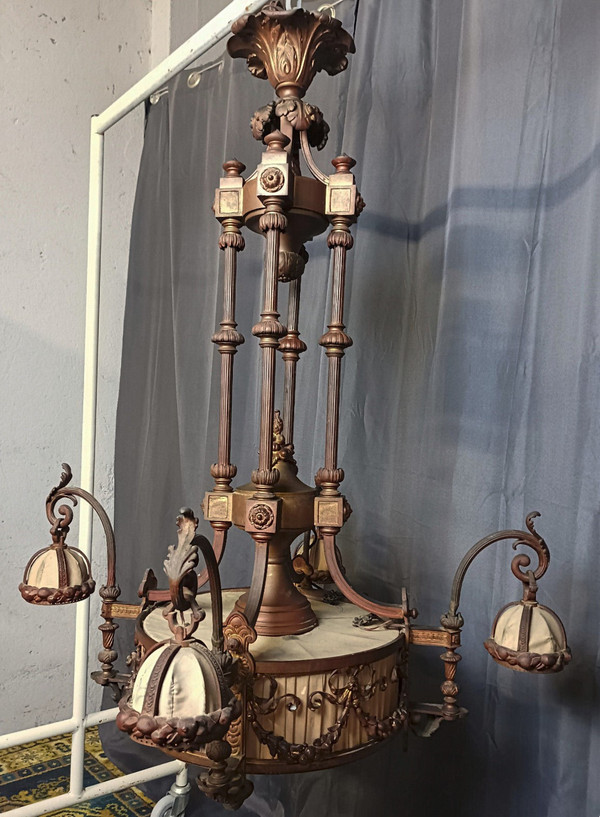 Grande lampadario in bronzo Luigi XVI
