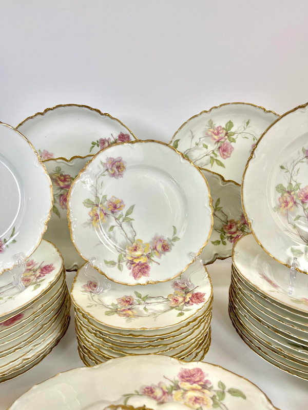 Exceptional Haviland Limoges Porcelain Service - Baltimore Rose - 61 Piece