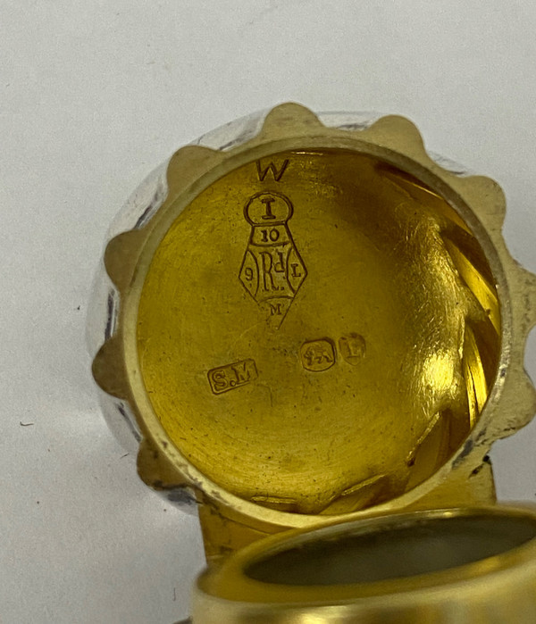 Flasche aus Silber und Vermeil aus dem 19. Jahrhundert.
