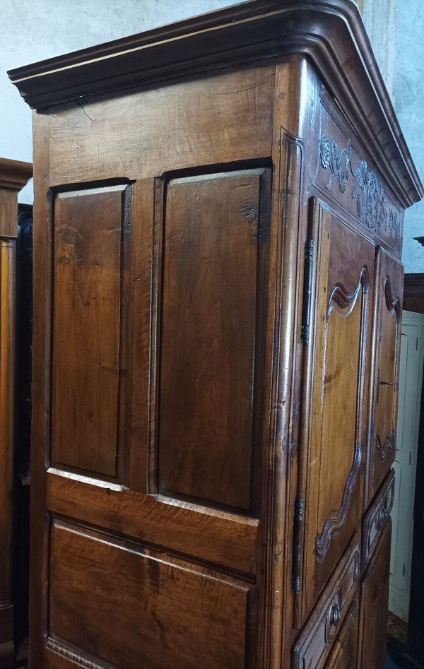 Credenza Regency a 4 ante in noce intagliato