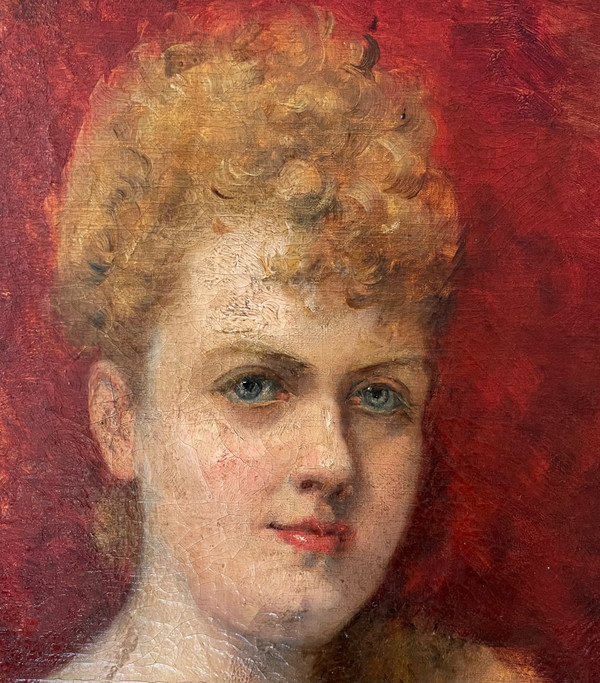 Portrait of an elegant woman circa 1900