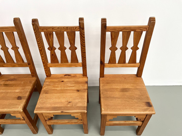 Set of 4 pine chairs, 1970s